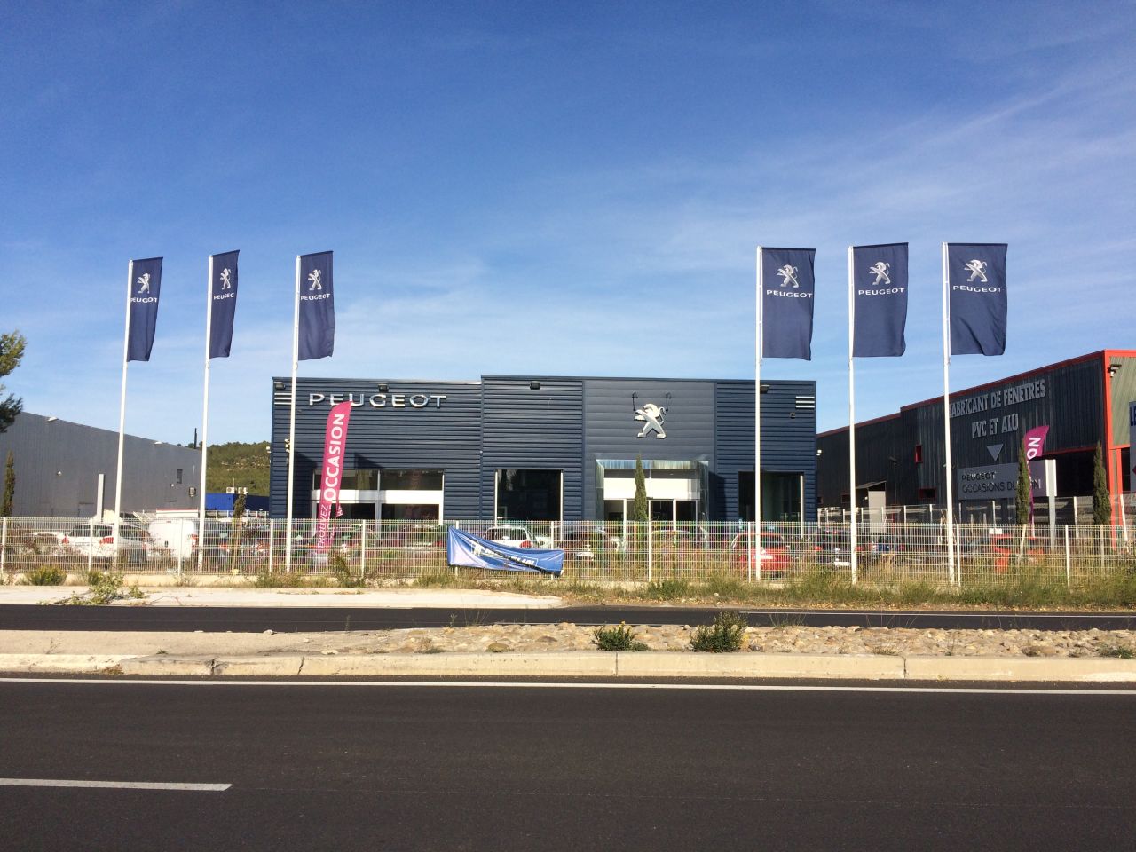 Commerce Saint-Mitre-les-Remparts 1024m² Location commerce Saint-Mitre-les-Remparts Bouches-du-Rhône OLCOM2420875 0